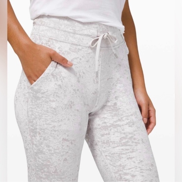 NWOT Lululemon Ready to Crush Jogger Size 6 - Picture 3 of 15